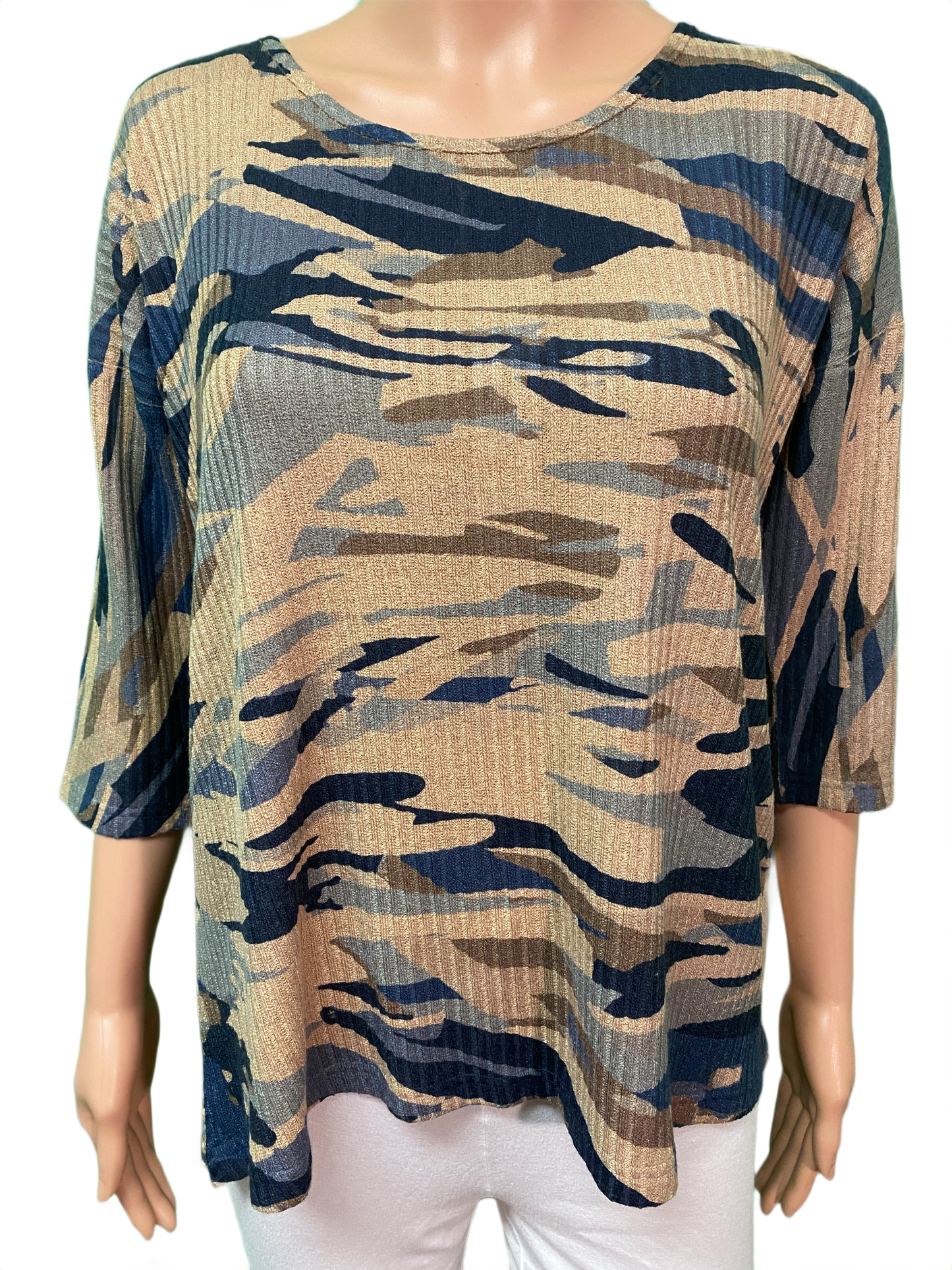 * Button Back Camouflage - Cubism Top