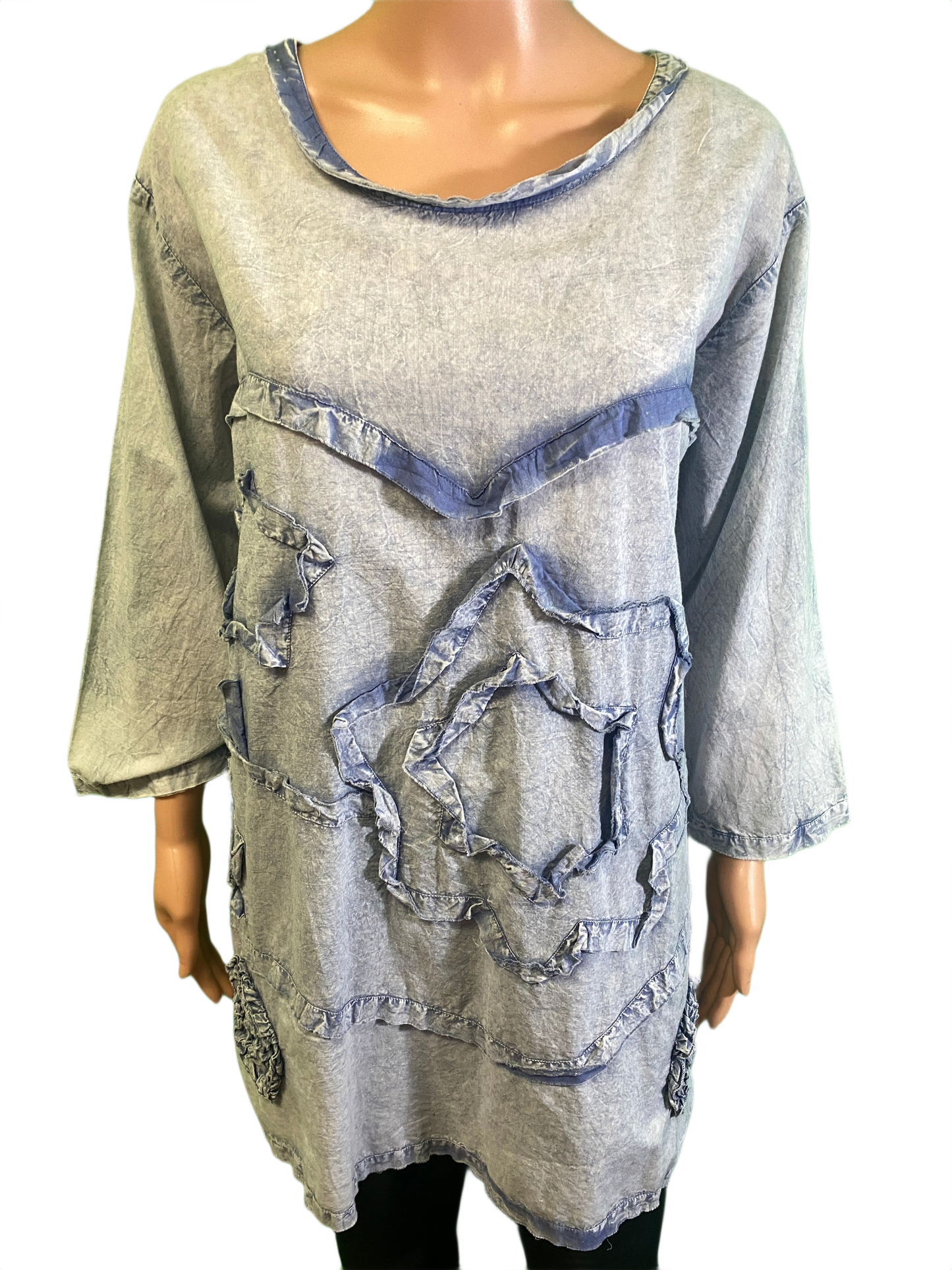* Short Sleeve w/ Star Detail - Paper Lace Top
