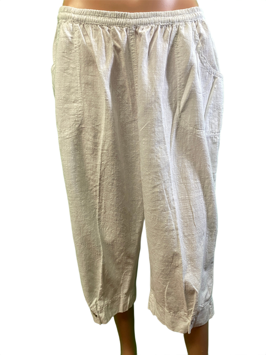 * Button Hem - Sea Breeze Capri