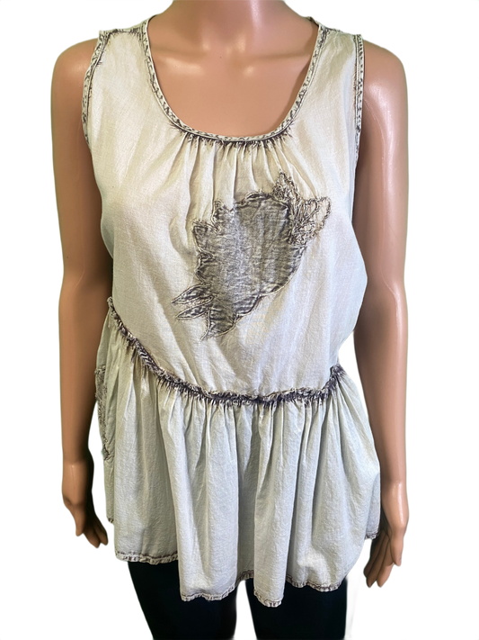 * Asymmetrical Sleeveless - Paper Lace Top