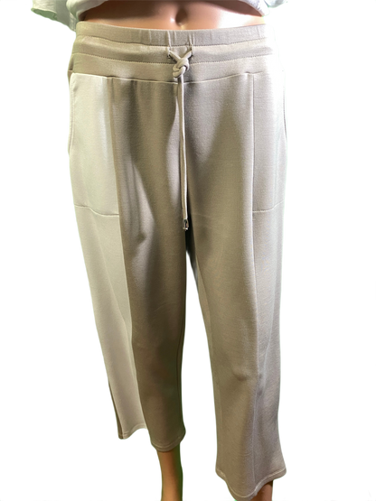Two-Color Waist-High - Pure Essence Capri