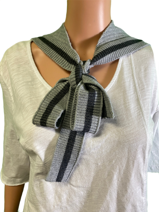 Stripe Knitted Knot - Accity Shawl