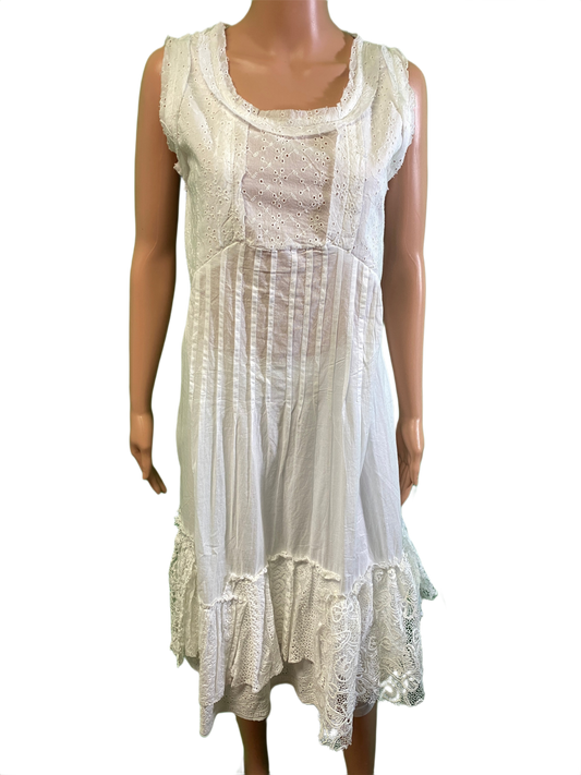 Vintage-Inspired w/ Gathers, Pleats, & Lace Accent - Paper Lace Dress